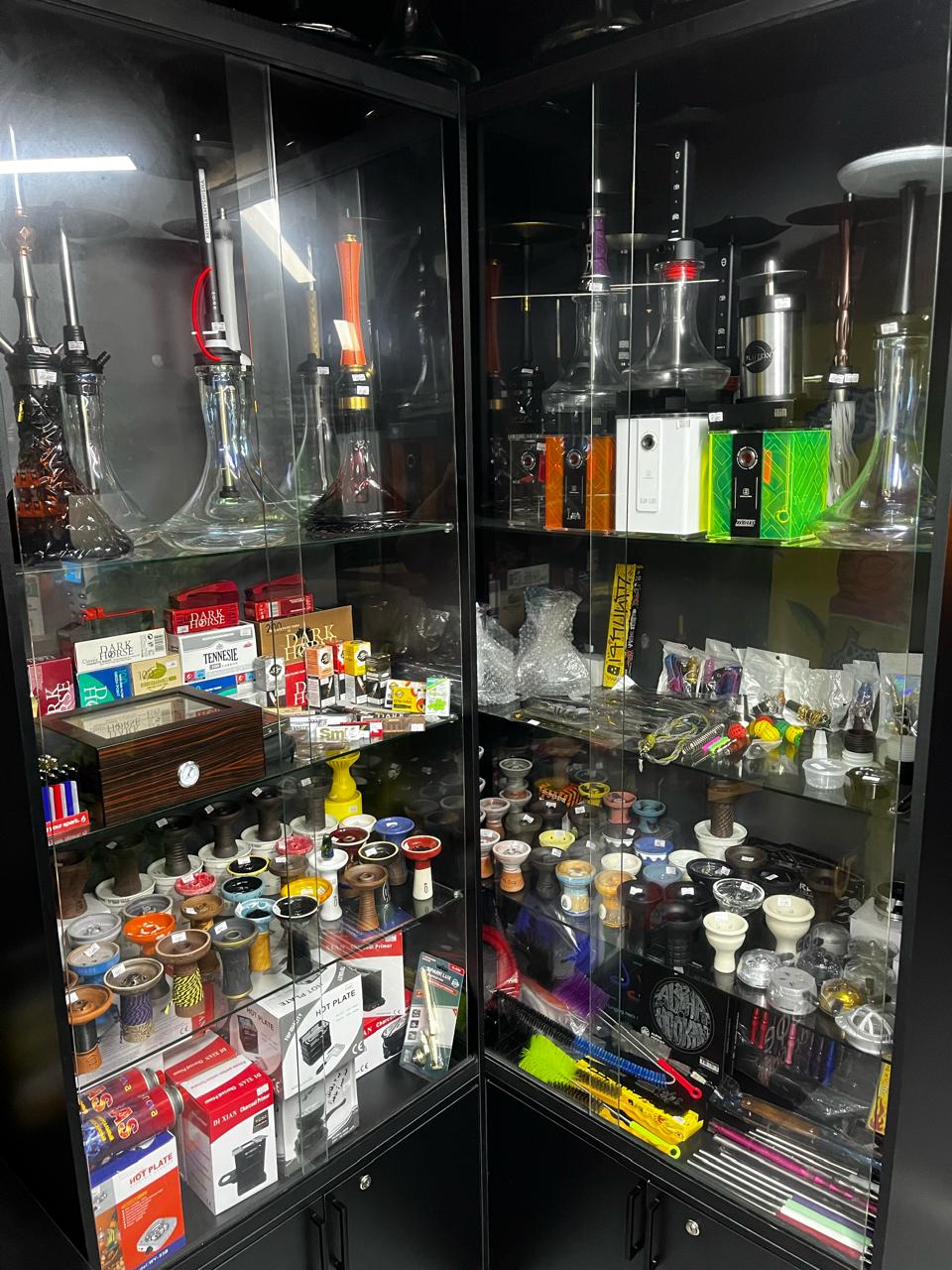 интерьер магазина KYRILKA&shop